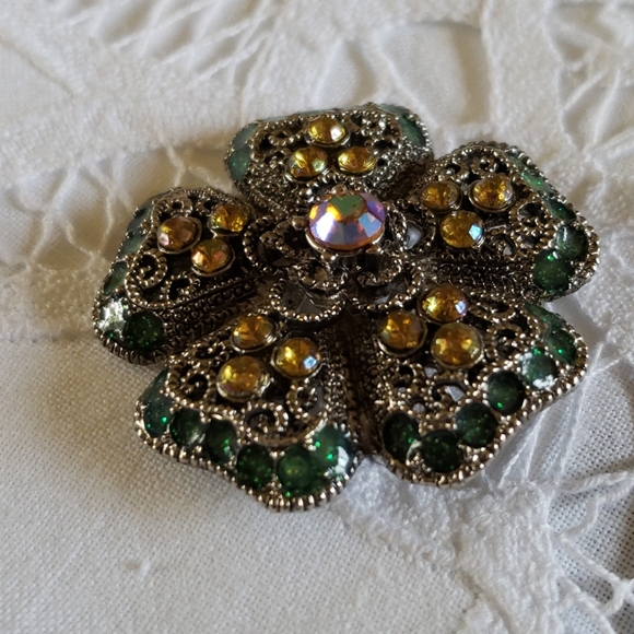 Brooch - Picture 2 of 2